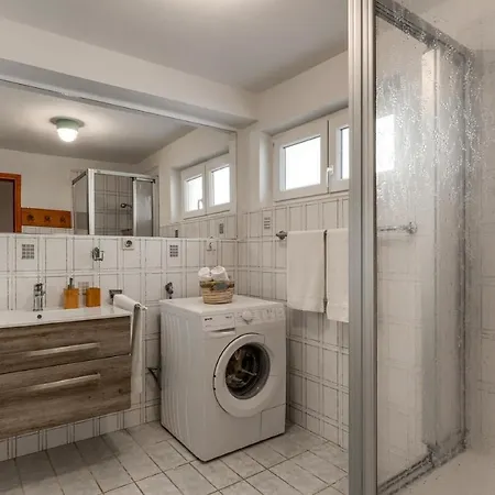 Apartment Pia Mera *